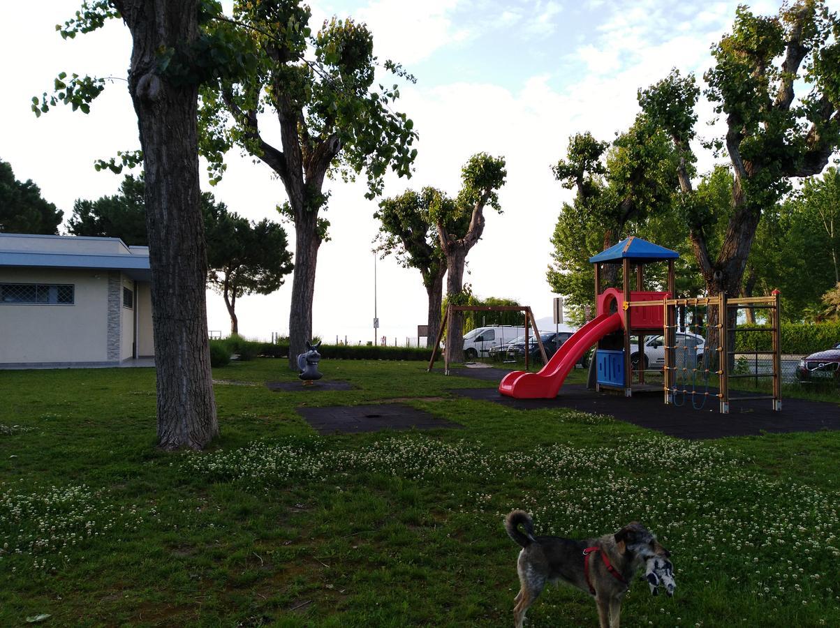 Villa Elisea Sirmione Buitenkant foto