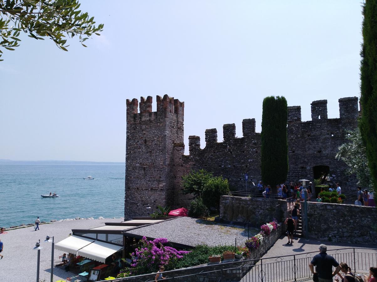 Villa Elisea Sirmione Buitenkant foto